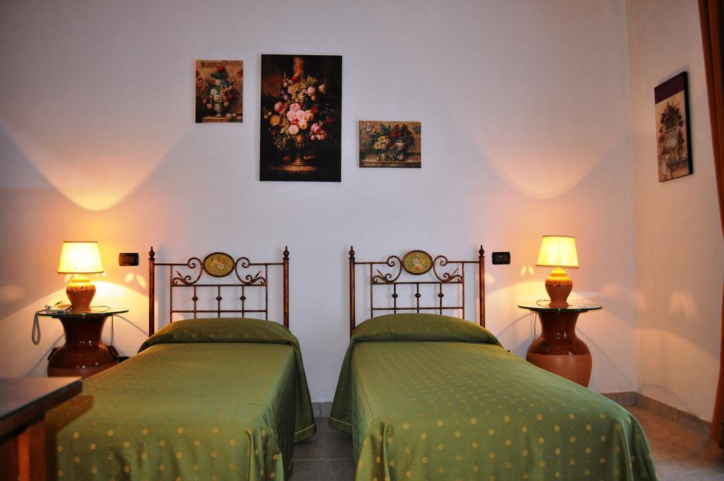 Griko Country Hotel Лече Стая снимка